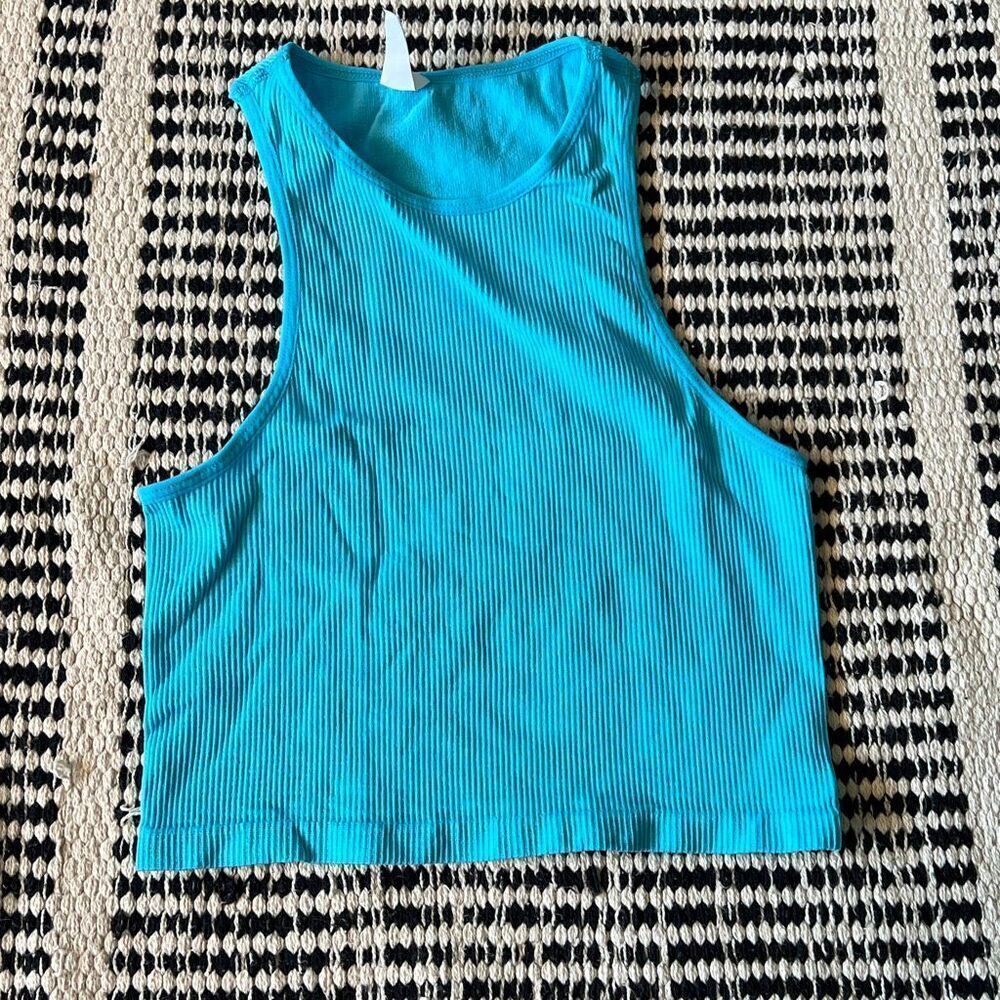 No brand size Medium Blue Cropped tank top
